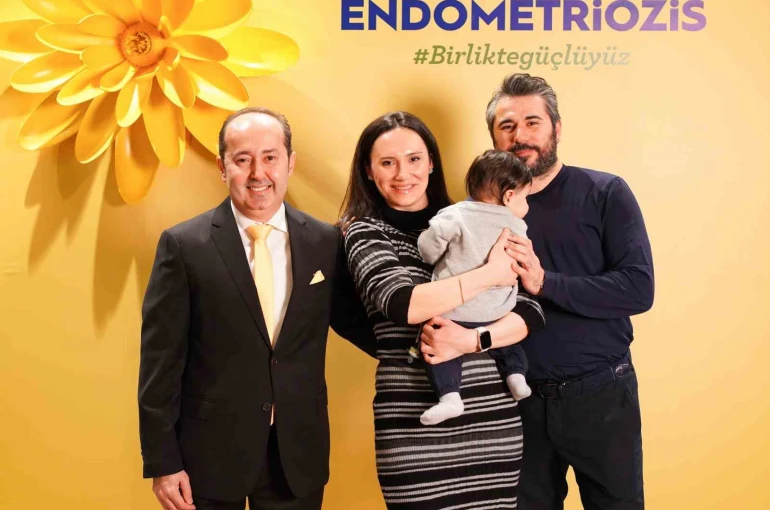 Endometriozis etkinliğinde hastalar yaşadıkları sıkıntıları, uzmanlar tanı ve tedaviyi anlattı 