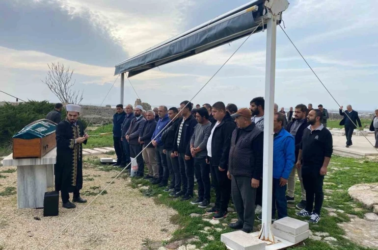 Enez’deki cinayet sonrası her iki kişi de toprağa verildi 