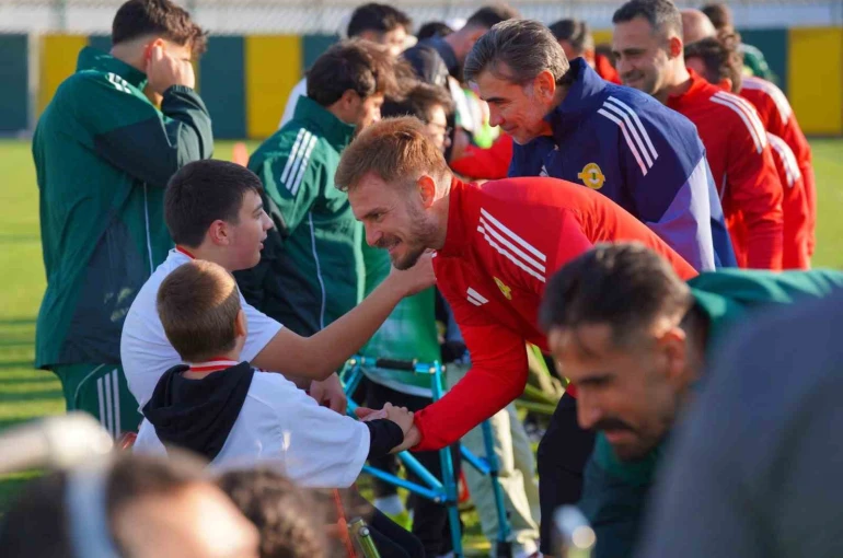 Engelleri yeşil sahada aştılar