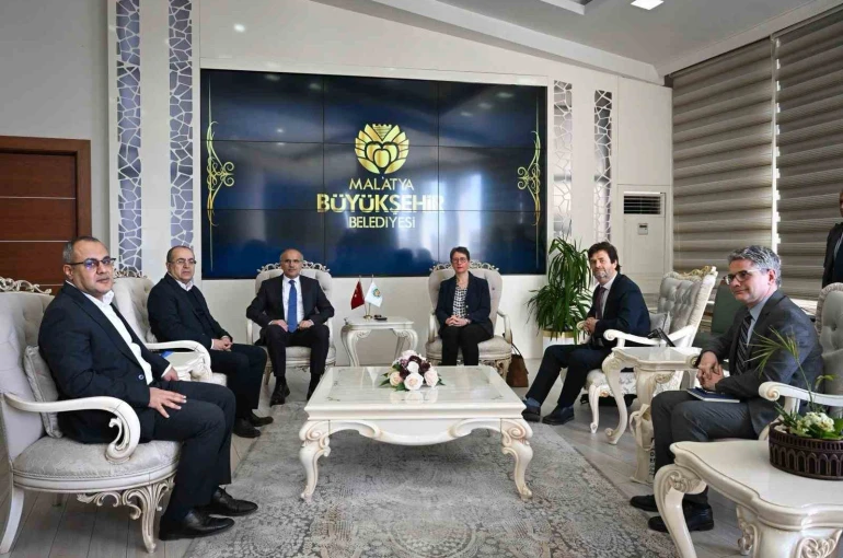 Enkaz ayrıştırma projesi Türkiye’de ilk Malatya’da uygulanıyor 