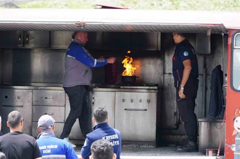 Erciyes AŞ personeline uygulamalı yangın eğitimi 