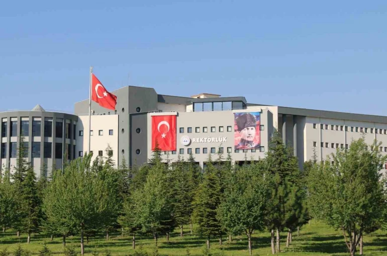Erciyes Üniversitesi’nden ’Engelsiz’ Dijital Dönüşüm: Web sitesi erişilebilirlik standartlarını yükseltti 