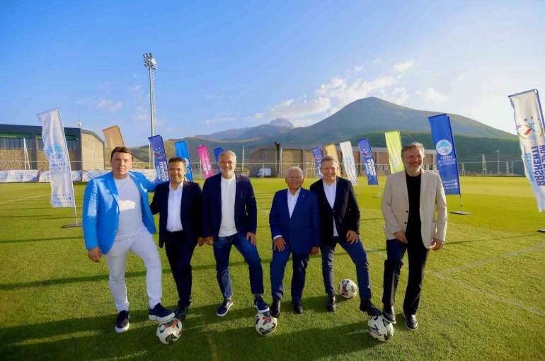 Erciyes Yüksek İrtifa Kamp Merkezi’ne spor dünyasından tam not