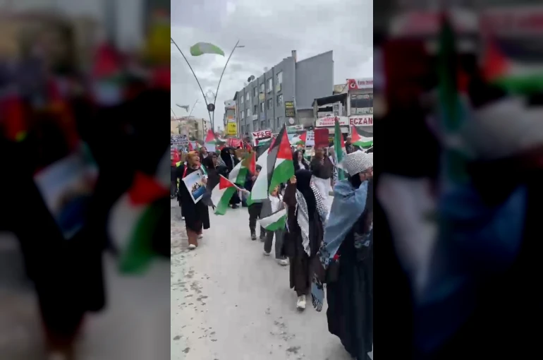 Ereğli’de Filistin’e destek yürüyüşü 