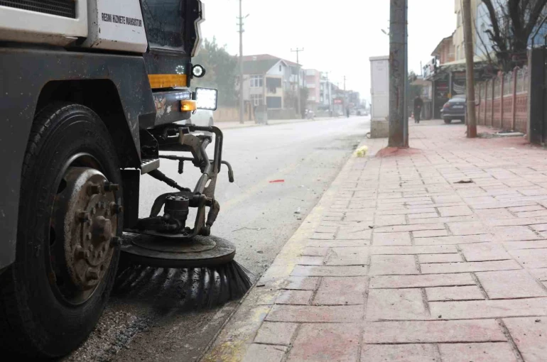 Erenler’de bayram temizliği mesaisi başladı 
