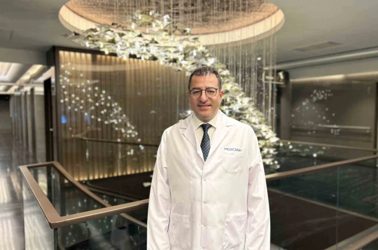 Erkeklerde diş estetiğinde yeni moda: Grillz 