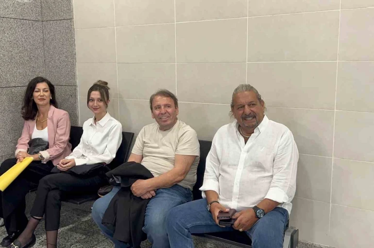 Erman Toroğlu beraat etti 