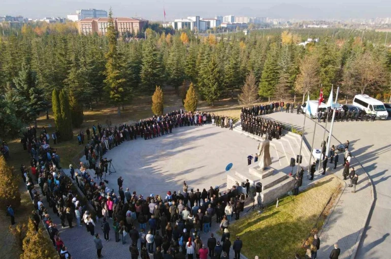 ERÜ’de 10 Kasım Atatürk’ü Anma Töreni gerçekleştirildi 