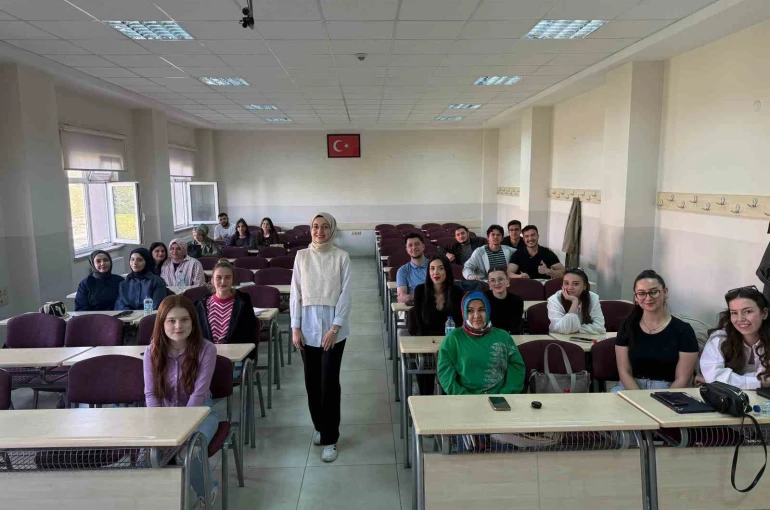 ERÜ’de bir ilk: ‘Yapay Zeka Okuryazarlığı Dersleri’ 