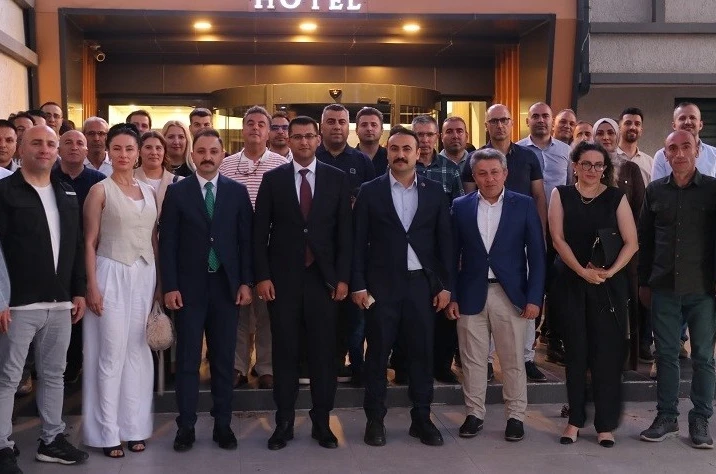 Erzincan Adliyesi’nde tayini çıkan başsavcı ve savcılara veda 