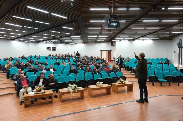Erzincan Belediyesi personeline güvenli sürüş eğitimi 