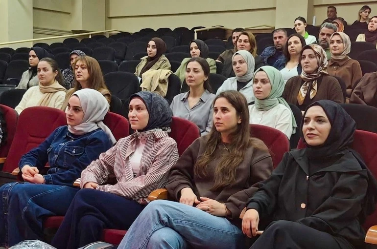 Erzincan Belediyesi’nden "Sağlıklı Yaşam" söyleşisi 