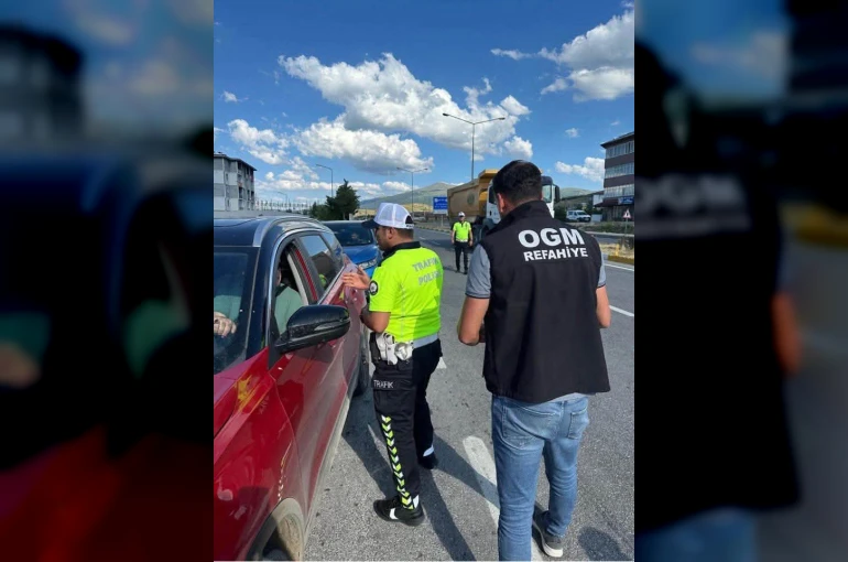 Erzincan’da 2 bin 200 sürücüye orman yangınlarına karşı bilgilendirme 