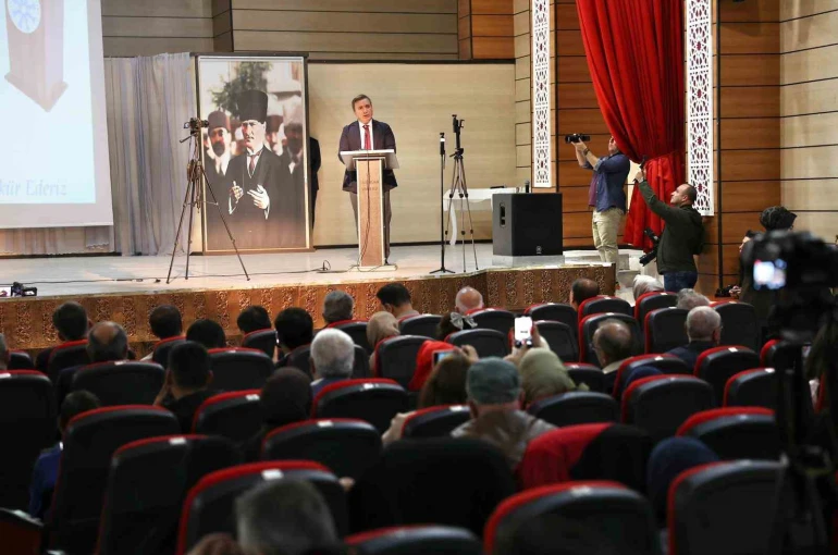 Erzincan’da "Şiir Şöleni" programı düzenlendi 