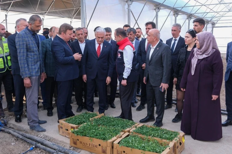 Erzincan’da tarımsal üretimi artıracak proje yerinde incelendi 