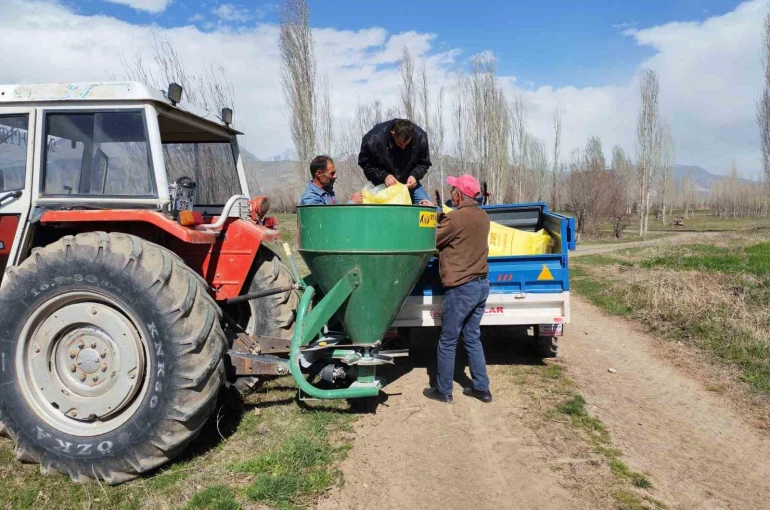 Erzincan’da verimli hayvancılık için mera çalışmaları başladı 