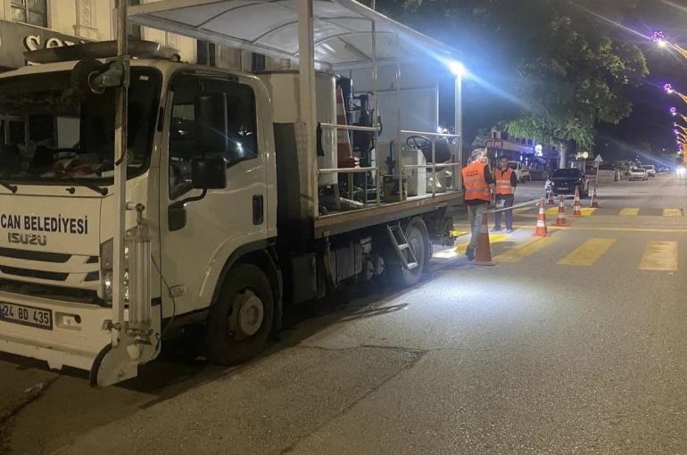 Erzincan’da yaya geçitleri yenileniyor