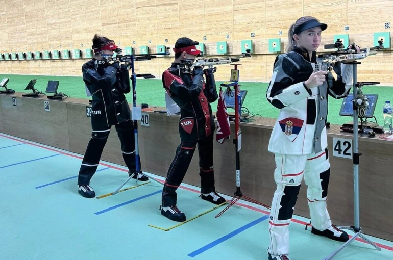 Erzincanlı milli sporcu Afal’dan Türkiye rekoru