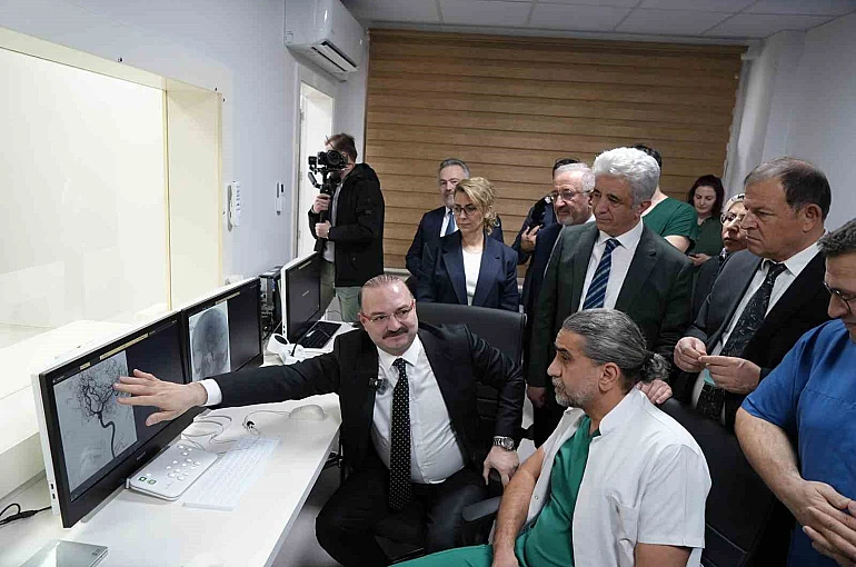 Erzurum Atatürk Üniversitesi Araştırma Hastanesi’nde yeni nesil anjiyografi cihazı hizmete girdi 