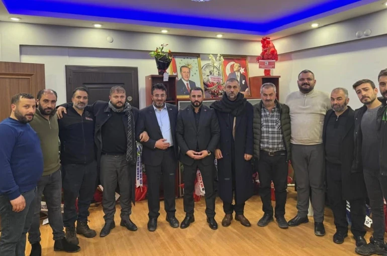 Erzurum Oto Tamir ve İmalatçıları Esnaf ve Sanatkârlar Odası’nda ziyaretçi yoğunluğu 