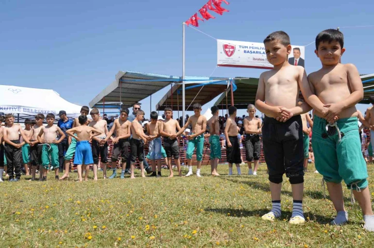 Erzurum Ovası’nda güreş festivali 