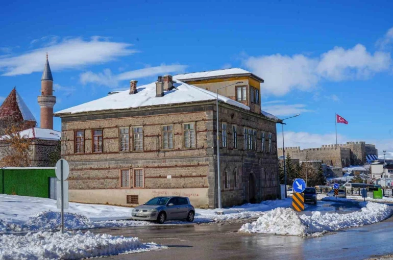 Erzurum ve Erzincan için kar yağışı uyarısı
