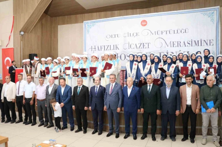 Erzurum’da 54 hafız icazet belgesini aldı
