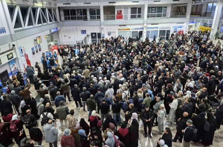 Erzurum’da ilk hac kafilesi dualarla uğurlandı 