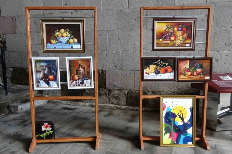 Erzurum’da "Yaşayan değerlerin sanat yolculuğu" sergisine yoğun ilgi 