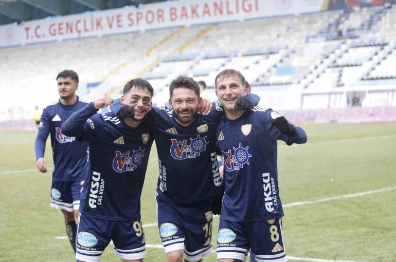Erzurumspor FK, 1. Lig’de rekorlarla şampiyon oldu 