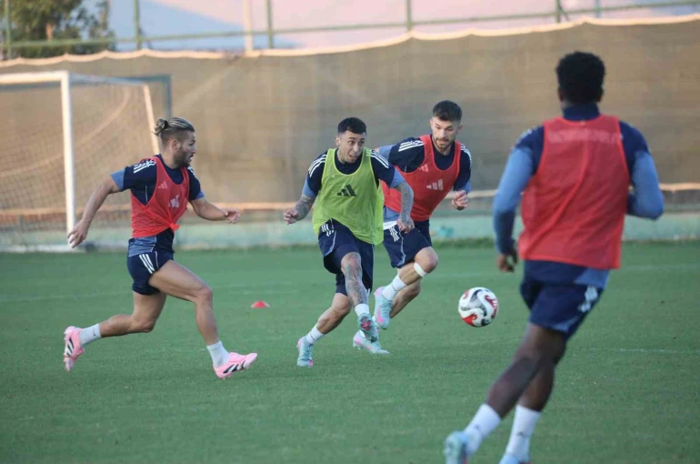 Erzurumspor FK’da Sakaryaspor mesaisi sürüyor 
