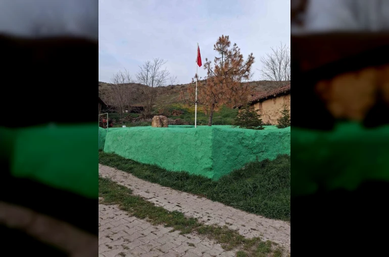 Eşankara Dede türbesinde bakım çalışmaları 