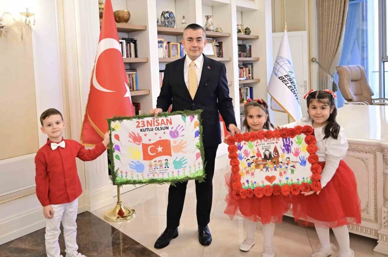 Esenyurt Belediye Başkan Vekili Aksoy’a 23 Nisan’da anlamlı ziyaret 