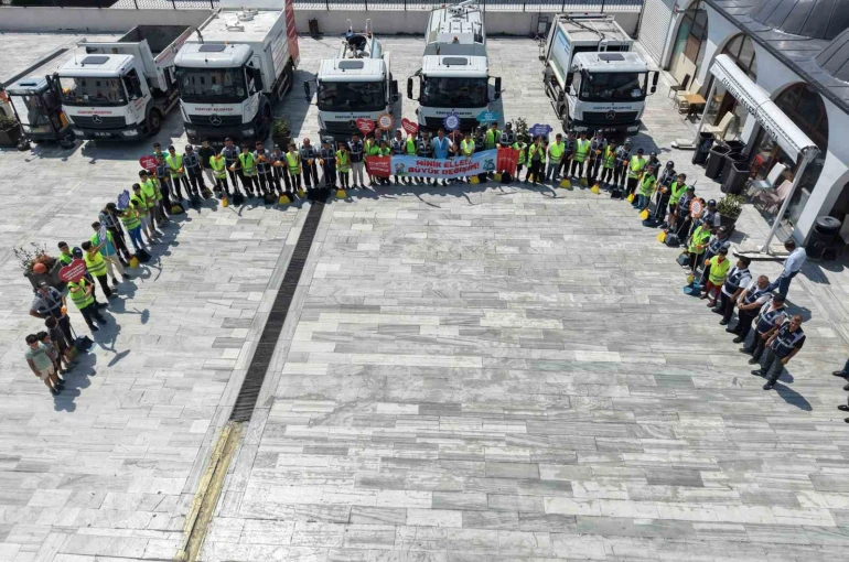Esenyurt Belediyesi’nden çocuklara "Minik Eller Büyük Değişim" etkinliği 