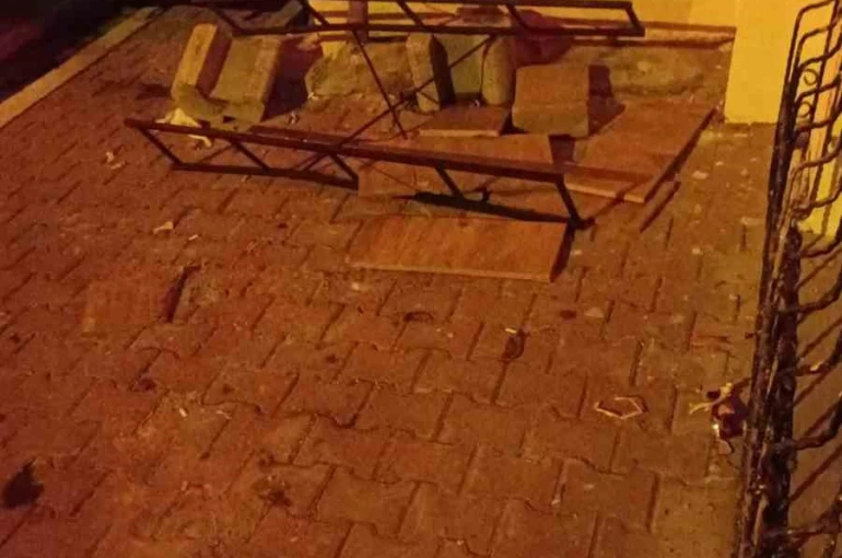 Esenyurt’ta ev sahibi, alacakları nedeniyle kiracısının evini bastı