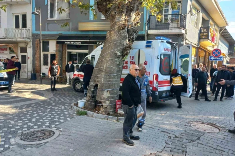 Eşini iş yerinde tüfekle vurarak öldürdü 