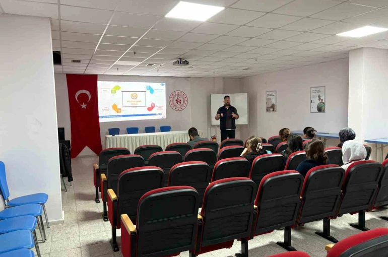 Eskişehir’de afet ve yangın farkındalık eğitimleri sürüyor 