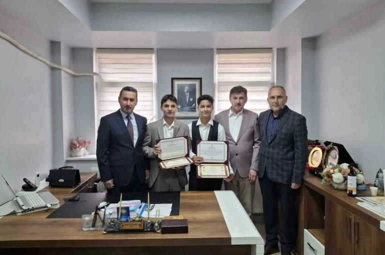 Eskişehir’de hafızlar belgelerine kavuştu 