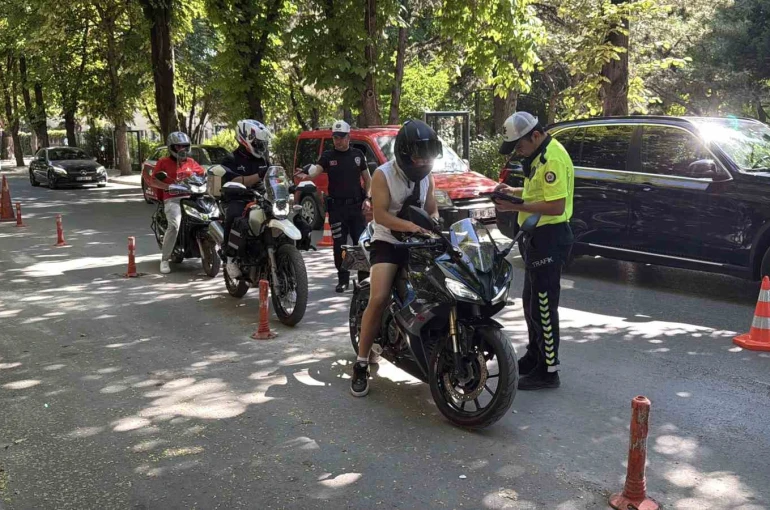Eskişehir’de motosiklet denetimde 600 bin TL ceza kesildi