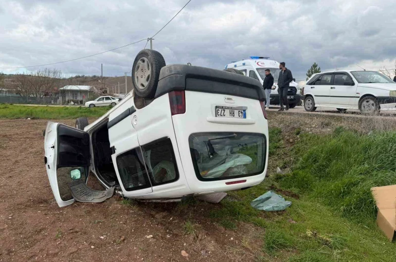 Eskişehir’de savrulan araç takla attı: 2 hafif yaralı 