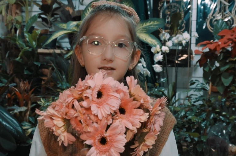 Esnaf ve vatandaşlar öğretmenler için kamera karşısına geçti