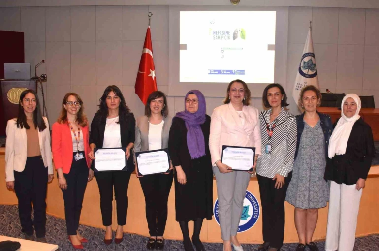 ESOGÜ’de sağlıklı yaşlanma panellerinin ikincisi düzenlendi