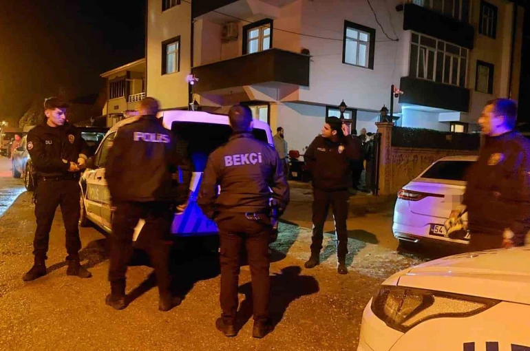 Eşya almak için geldiği evde babasını hareketsiz halde buldu