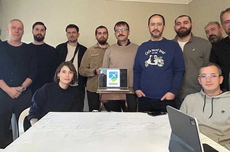 ETÜ’nün dijital çözümler geliştirdiği "Smart Tourism" projesinde geliştirme toplantısı İtalya’da yapıldı 