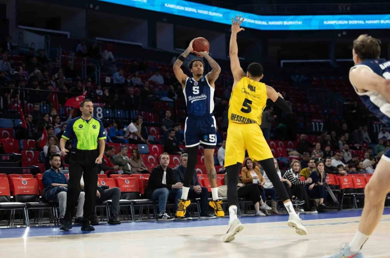 Eurocup: Bahçeşehir Koleji: 81 - Aris: 79 