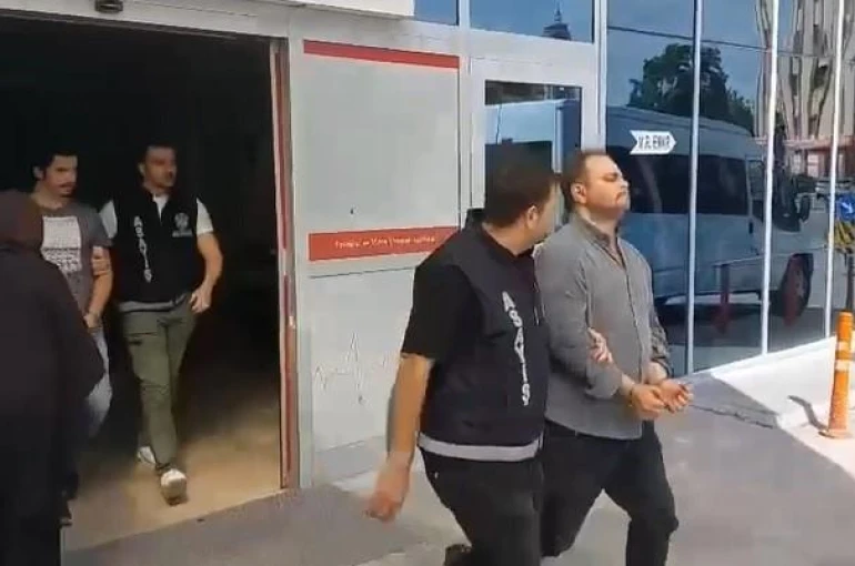 Ev kundaklayan avukat ve arkadaşına 1 yıl 8 ay hapis