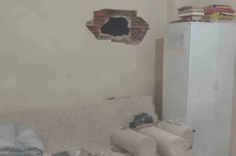 Evde piknik tüpü patladı: 1 kişi yaralı 