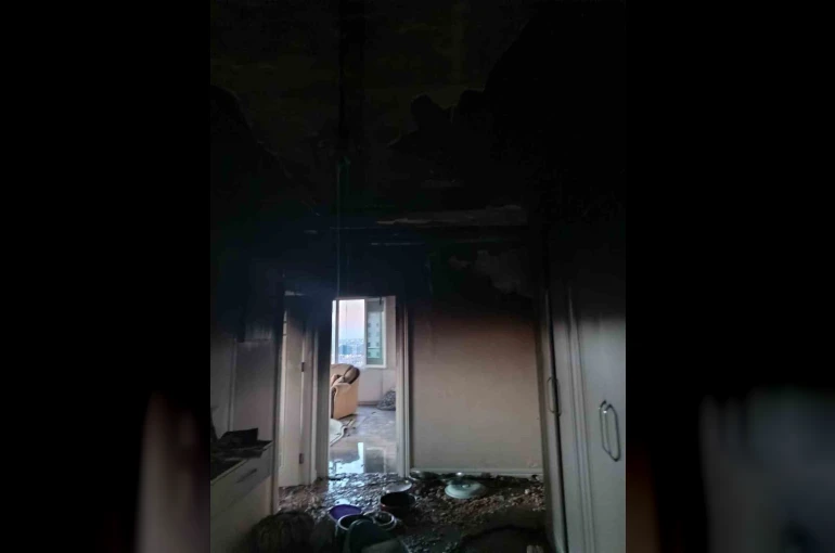 Evi yaktı, canı zor kurtarıldı 