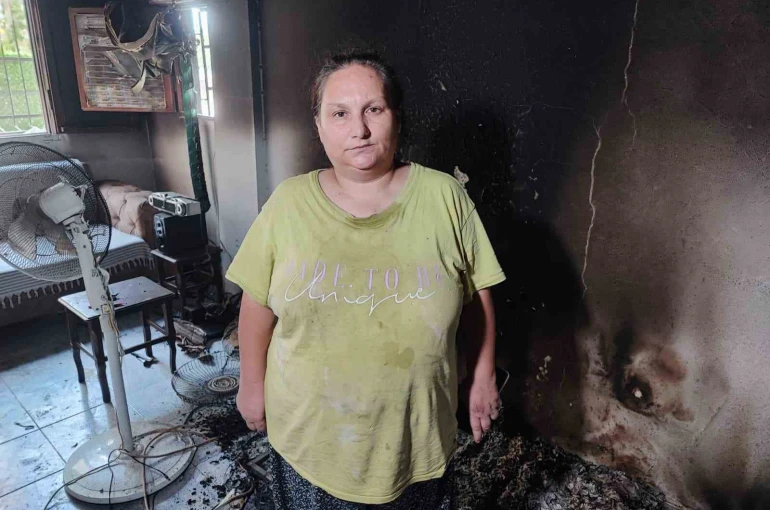 Evi yanan anne-kız oto yıkamacıda yaşamaya başladı 
