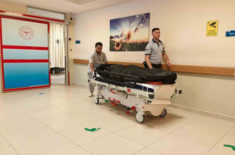 Evinde hareketsiz bulunan Mısırlı adam hayatını kaybetti 